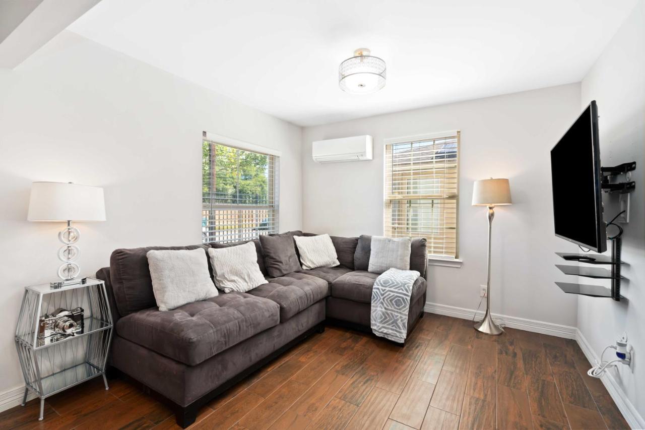Stunning & Vibrant Apt 7 Min From Tx Med Center Houston Bagian luar foto
