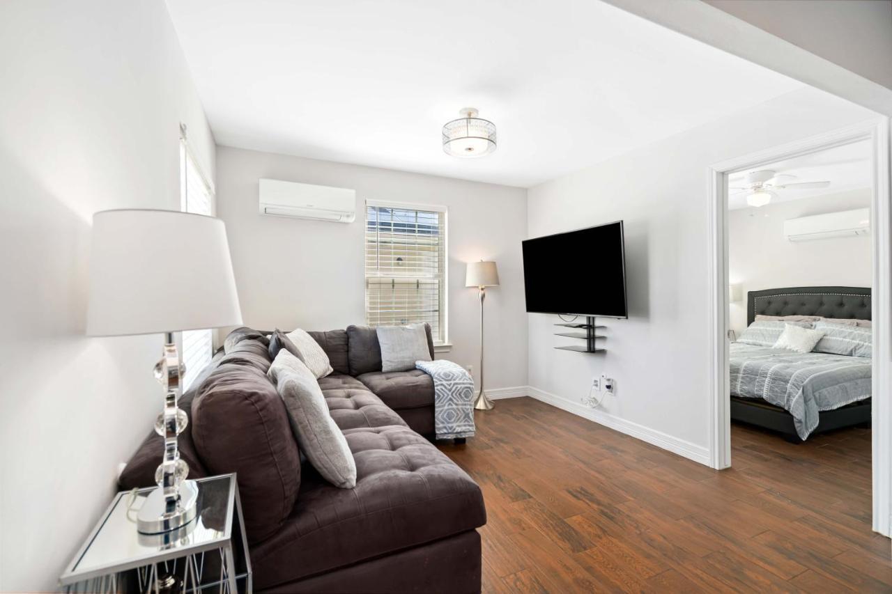 Stunning & Vibrant Apt 7 Min From Tx Med Center Houston Bagian luar foto