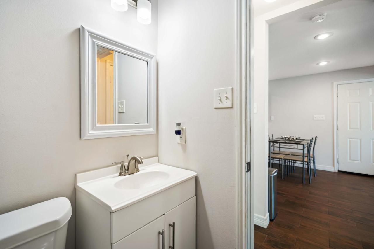 Stunning & Vibrant Apt 7 Min From Tx Med Center Houston Bagian luar foto